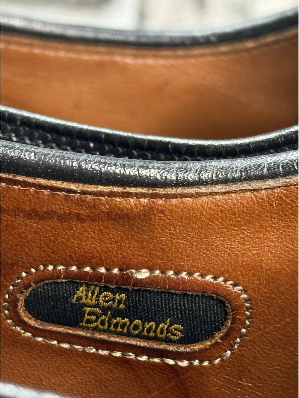 Vintage Allen Edmonds Bench Welt Black Cap Toe Medallion Oxford Dress Shoes Men